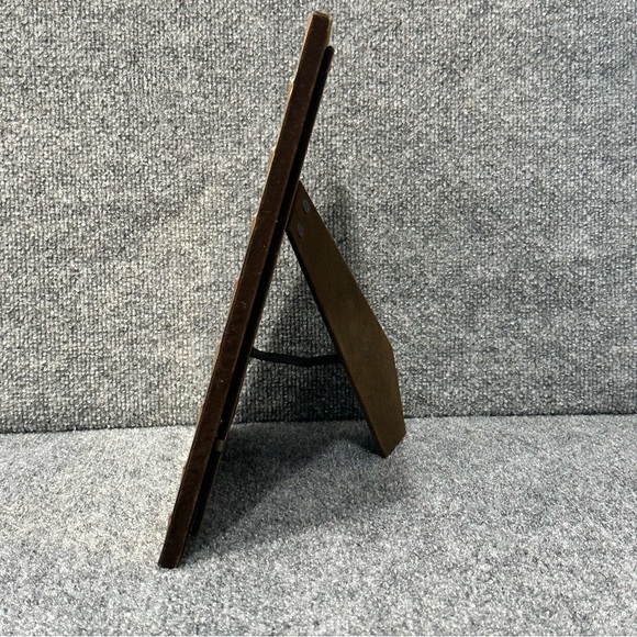 Vintage solid brass 8x10 photo frame raised diagonal lines brown velvet back - Picture 6 of 11